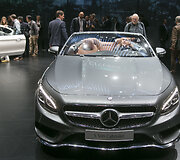 &bdquo;Mercedes-Benz&ldquo; automobilių stendas Frankfurto automobilių parodoje