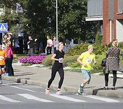 Nidos pusės maratono bėgimas