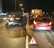 Masinė automobilių avarija Laisvės prospekte ant viaduko 