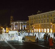 Interaktyvusis labirintas-eglutė Rotu&scaron;ės aik&scaron;tėje