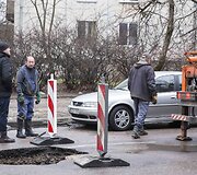 Naugarduko gatvėje atsivėre smegduobė