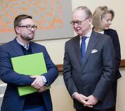 Keesas Heuvelingas ir Thomas Bangertas