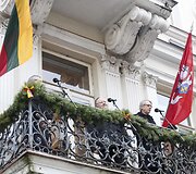 Vasario 16-osios minėjimas prie Signatarų namų Vilniuje