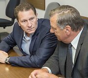Teismas skelbė sprendimą dėl R.Kurlianskio suėmimo pratęsimo
