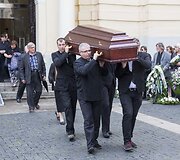 Atsisveikinimas su poetu Henriku Algiu Čigriejumi