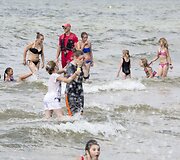 Apie 600 vaikų i&scaron; skurdžių &scaron;eimų pirmą kartą pamatė Baltijos jūrą