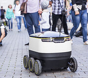 Estijos startuolio &bdquo;Starship Technologies&ldquo; gatvės robotai