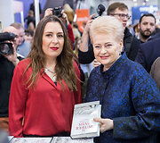 Kristina Sabaliauskaitė ir Dalia Grybauskaitė