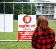 Pasiruo&scaron;imo darbai prie&scaron; Robbie Williamso koncertą Vingio parke