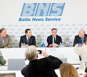 Spaudos konferencija apie į Lietuvą pradedamus vykdyti Kazachstano oro bendrovės skrydžius