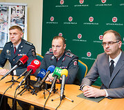 Andžejus Roginskis, Linas Pernavas,  Martynas Jovai&scaron;a