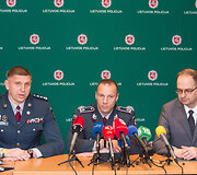 Andžejus Roginskis, Linas Pernavas,  Martynas Jovai&scaron;a