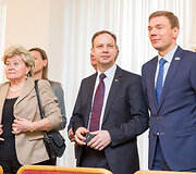 Valstiečių žaliųjų ir socdarbiečių sutarties pasira&scaron;ymas