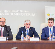 Rolandas Tara&scaron;kevičius, Bronius Markauskas, Justinas Bortkevičius