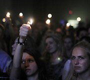 Akimirka i&scaron; Amy Winehouse gimtadieniui skirto koncerto