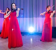 Smuikininkės &bdquo;Electric ladies&ldquo;