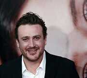 9-11 vieta &ndash; Jasonas Segelas &ndash; 8 mln. JAV dolerių