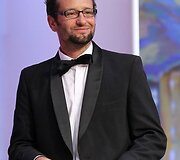 Geriausias režisierius &ndash; meksikietis Carlosas Reygadasas už filmą &bdquo;&Scaron;viesa po tamsos&ldquo; (&bdquo;Post Tenebras Lux&ldquo;)