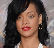 3 vieta &ndash; 24-erių metų dainininkė Rihanna &ndash; 53 mln. JAV dolerių