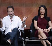 Jonny Lee Milleris ir Lucy Liu