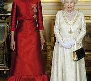 3 vieta &ndash; Kataro &scaron;eicho žmona Mozah Bint Nasser al-Missned (kairėje)