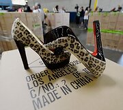 Falsifikuoti &bdquo;Louboutin&ldquo; auk&scaron;takulniai