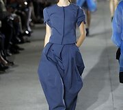 &bdquo;John Galliano&ldquo; kolekcija