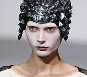 &bdquo;Junya Watanabe&ldquo; kolekcija