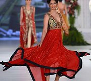 &bdquo;Bridal Couture Fashion&ldquo; akimirka
