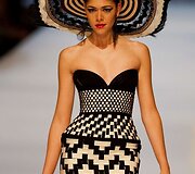 &bdquo;Jean Paul Gaultier&ldquo; kolekcija