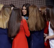 Nugalėtoja Marilhea Peillard (centre) ir kitos finalistės