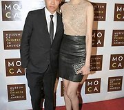 Modelis Fei Fei Sun ir dizaineris Jasonas Wu