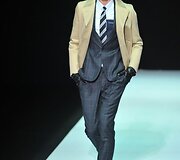 &bdquo;Emporio Armani&ldquo; kolekcija