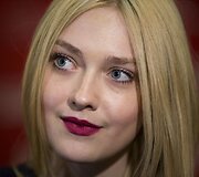 Dakota Fanning (filmas &bdquo;Very Good Girls&ldquo;)