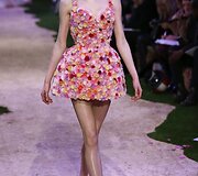 &bdquo;Zahia Dehar&ldquo; pavasario-vasaros kolekcija