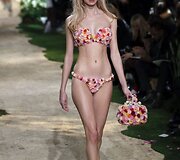 &bdquo;Zahia Dehar&ldquo; pavasario-vasaros kolekcija