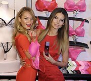 Candice Swanepoel (kairėje) ir Lily Aldridge