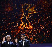 Festivalio direktorius Dieteris Kosslickas (kairėje) ir režisierius Wong Kar Wai
