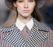 &bdquo;Tommy Hilfiger&ldquo; mados kolekcija moterims