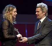 Christa Theret ir Ethanas Hawke'as