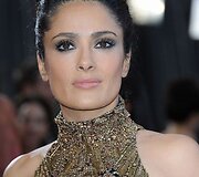 Stilius: Salma Hayek Pinault ir &bdquo;Alexander McQueen&ldquo; suknelė