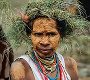 Lanu ir Dani genčių moterys (Papua provincija, Indonezija)