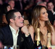 Casperas Smartas ir Jennifer Lopez