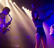 &bdquo;Parov Stelar Band&ldquo; koncerto akimirka