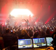 &bdquo;Within Temptation&ldquo; koncerto akimirka