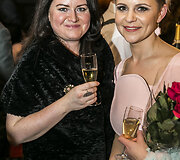 Ilma Cikanaitė (de&scaron;inėje)