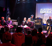 Vakaro akimirka