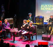 Vakaro akimirka