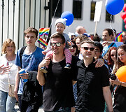 Reinaldas Janonis ir Mindaugas Bonanu su dukra Luka Izabele