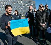Pasitikti i&scaron; Ukrainos į Lietuvą grįžę iniciatyvos &bdquo;Lietuvos medikai Ukrainoje&ldquo; dalyviai.